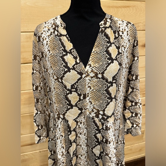 Anthropologie Maeve Juno Snakeskin Print Dress neutral 3/4 sleeve - Medium - Picture 2 of 8